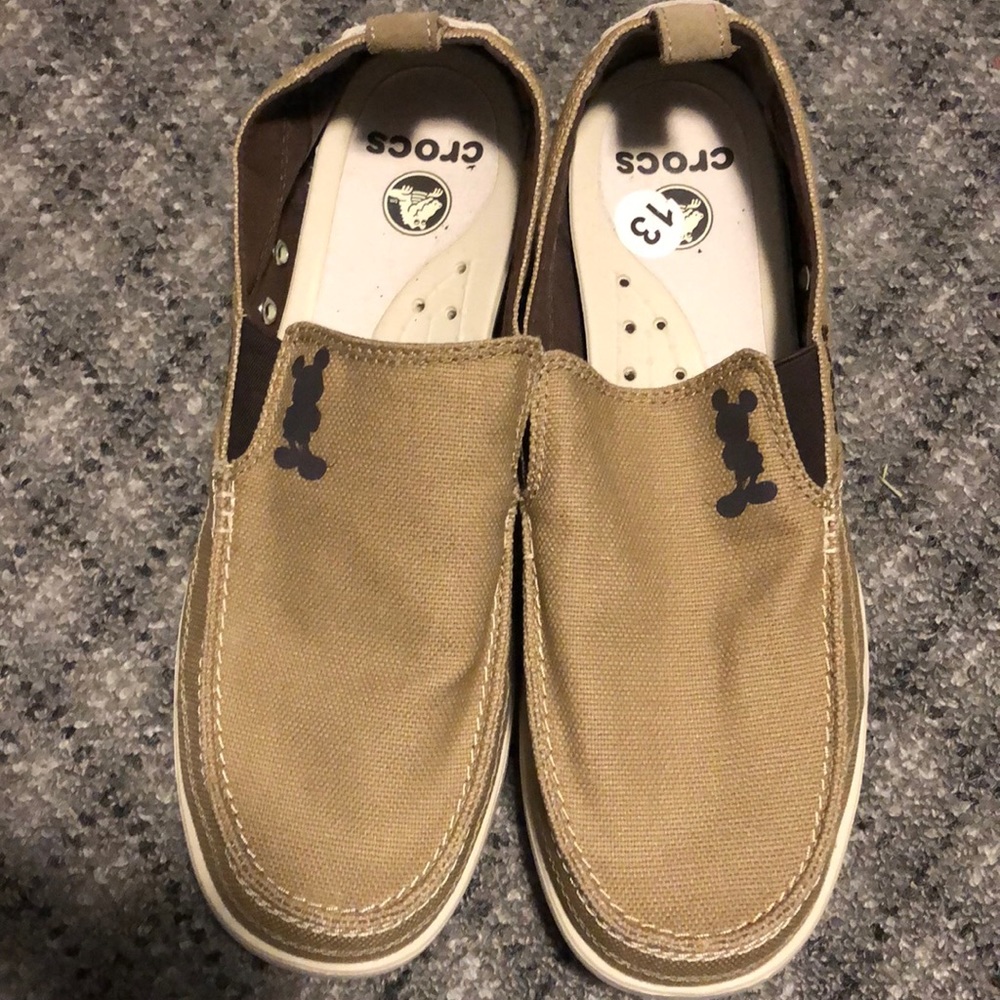 Disney Mickey Mouse Men’s Crocs